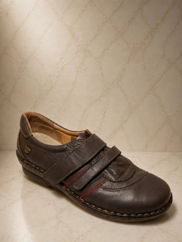 Mocasín Cavatini CHOCOLATE.