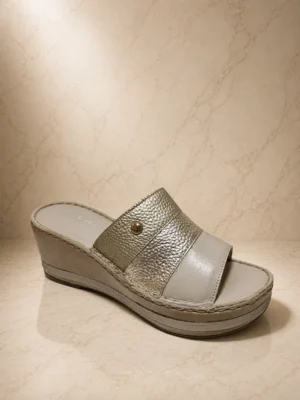 Sandalia Cavatini Plataforma MARFIL