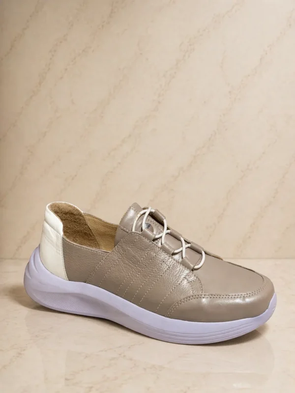 Zapatilla Cavatini Flor perla